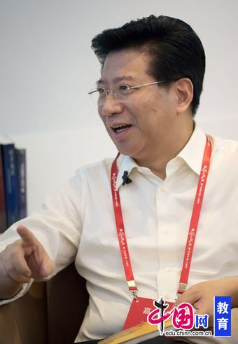 委员胡卫关于国家教育体系中心理健康岗位设置的相关建议