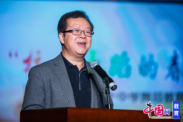 委员冯双白谈美育:中小学美育需要协同创新