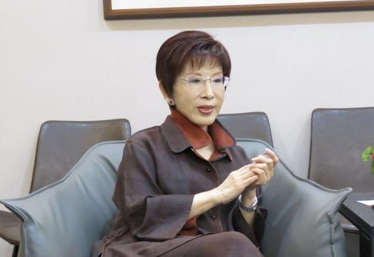 1525220374476766.png 国民党前主席洪秀柱