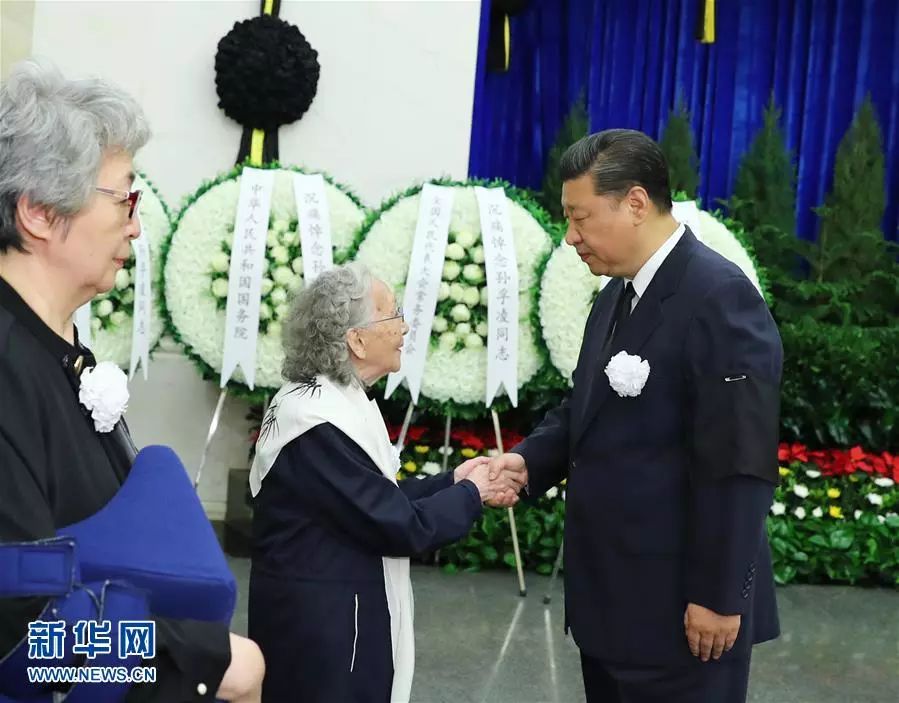 7常委送此外这位“亲密朋友”曾“发明”提前供暖