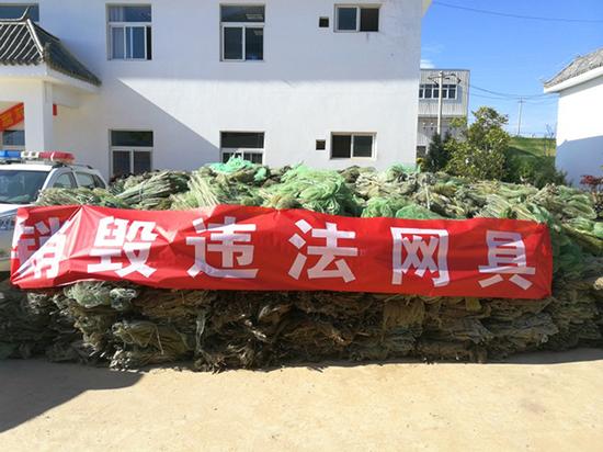 云南大理销毁8000多件渔具 根底实现洱海封湖禁渔