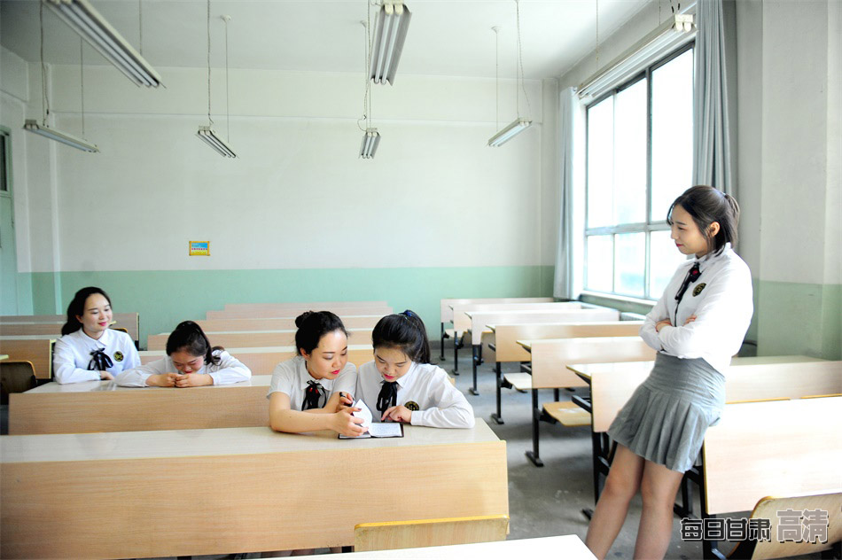 2018毕业季|学霸女生宿舍4人考上研究生