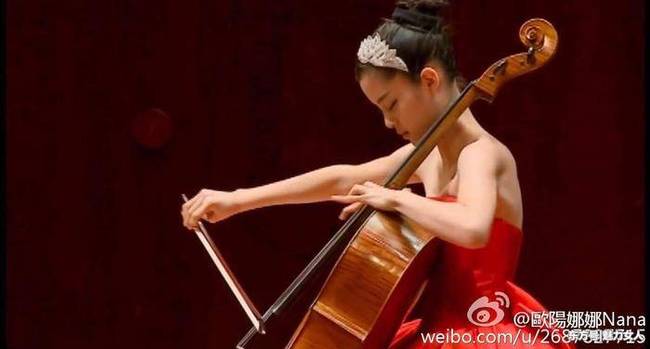 欧阳娜娜活出了多少人都想活成的青春的模样……