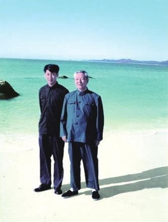 致父亲:习近平与父亲的家国情