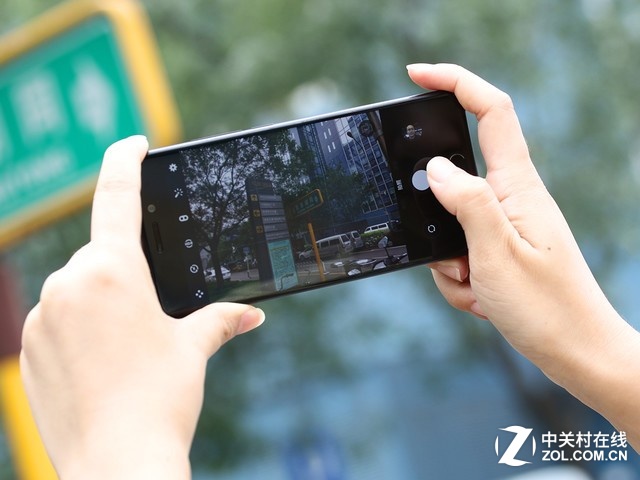 全面屏时代的另类 魅族Pro 7天猫热卖中