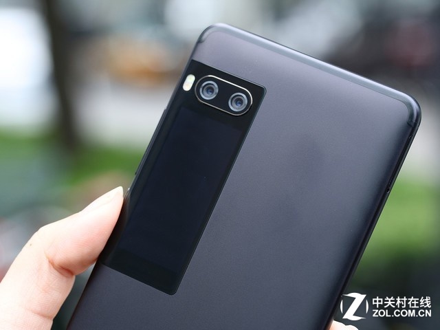 全面屏时代的另类 魅族Pro 7天猫热卖中