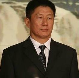 贪官被批“五毒俱全”:满脑子都是财色 被审查当天仍赌博