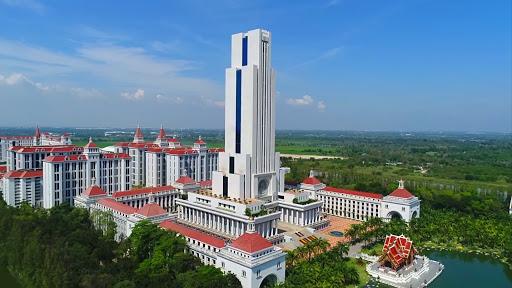 易三仓大学